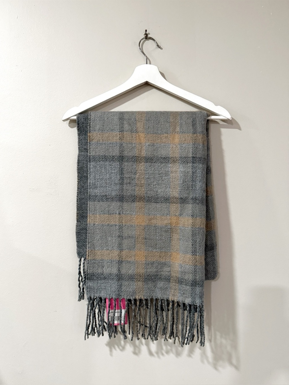 Isaac Mizrahi Women's OS Gray Plaid Fringe Scarf Wrap Acrylic Academia Preppy